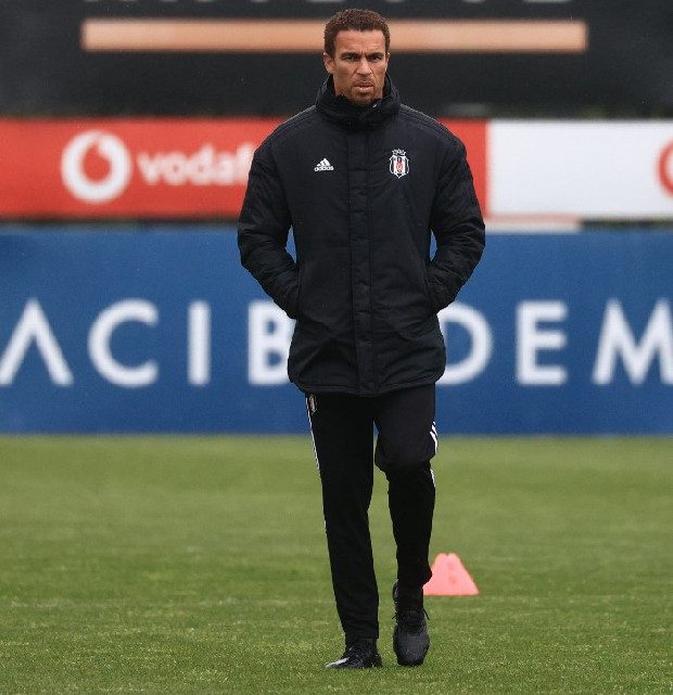 Ismael beklenen raporu Çebi'ye sundu!