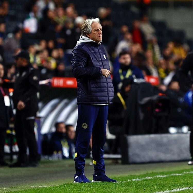 Jorge Jesus sorumluyu buldu! Volkan’ı böyle yıkacak