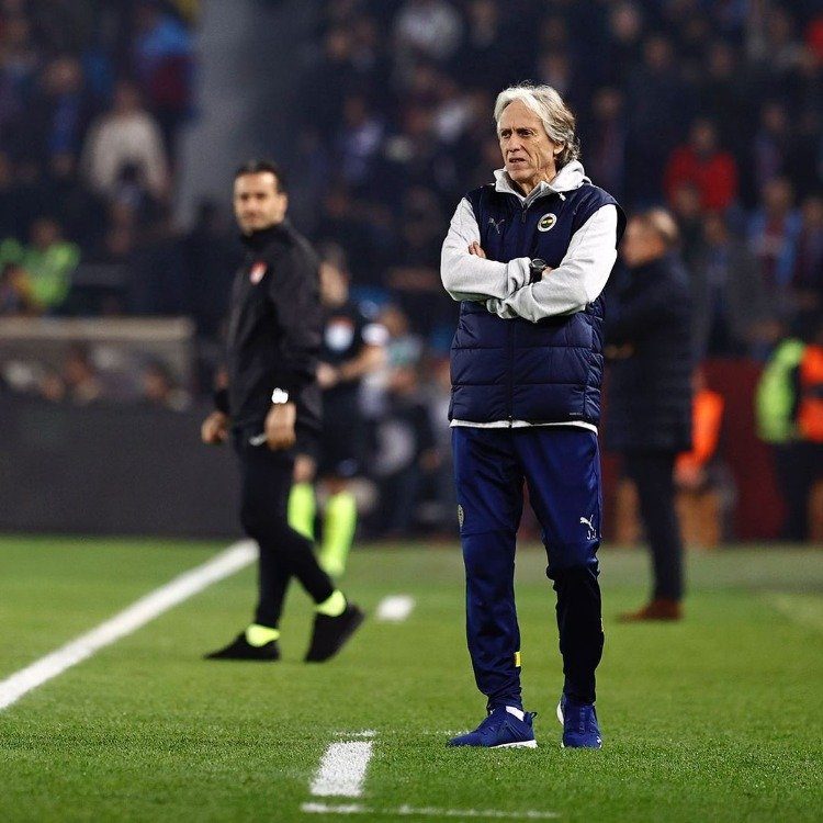 Jorge Jesus sorumluyu buldu! Volkan’ı böyle yıkacak
