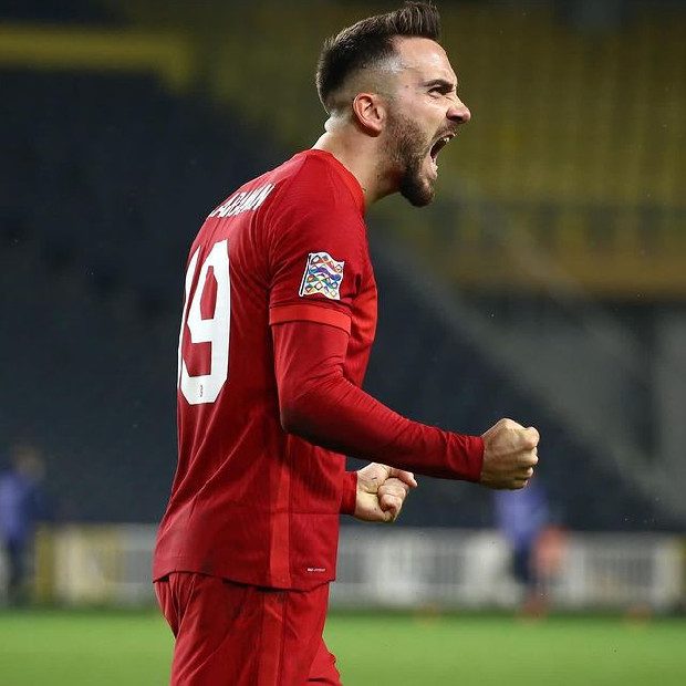 Kenan Karaman kumarı kaybetti! Galatasaray’a kaldı
