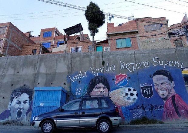 Maradona sevgisi duvarlara böyle yansımıştı