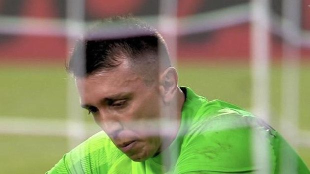 Muslera’nın sorununu açıkladılar! Taffarel’den sonra…