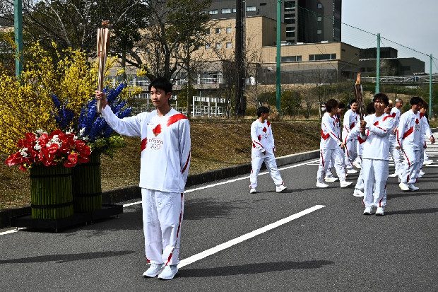 Olimpiyat meşalesi Fukushima'dan yola çıktı