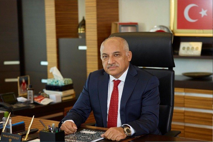 Özbek, Büyükekşi'yi gönderiyor! TFF��nin başına sürpriz isim