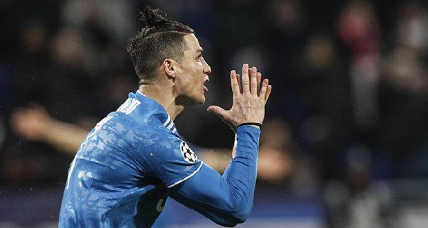 Ronaldo, tarihe geçti