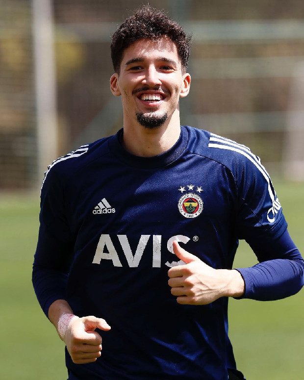 Şampiyonun gözü Türkiye’de! Ya Uğurcan ya Altay