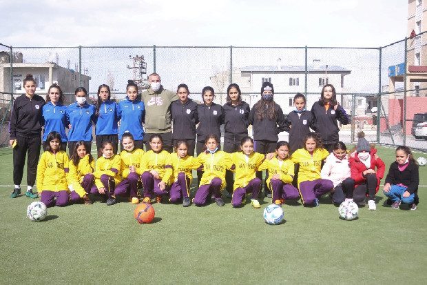 'Futbol erkek oyunudur' diyenlere inat 7 yıldır yenilmiyorlar