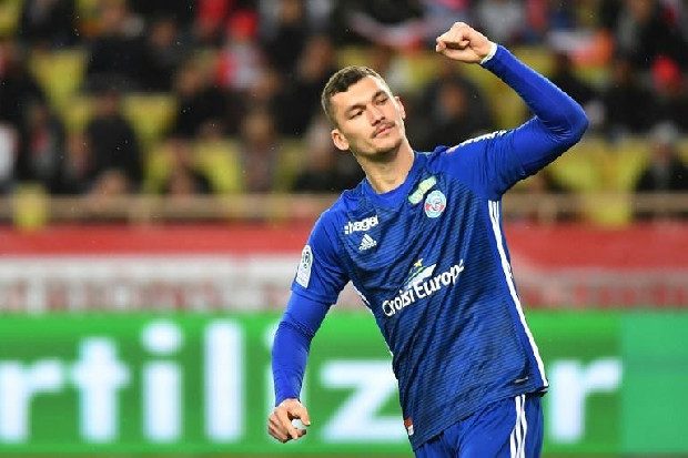 Sır gibi saklanan 1.97’lik golcü için ilk temas Baki’den