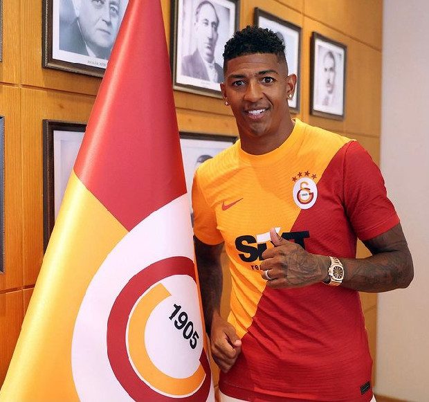 Terim 3 ismin kellesini aldı! 2’si de sırada