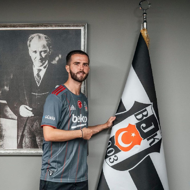 Beşiktaş’ın yıldızı Pjanic bu kez de ülkesinde röportaj verdi