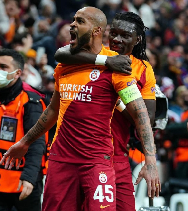 Dünya Galatasaray-Barcelona maçının yankılarını konuşuyor
