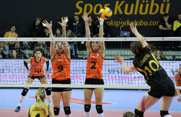 Eczacıbaşı VitrA: 0 - VakıfBank: 3