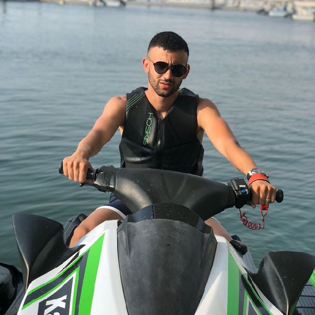 Ghezzal hem onu hem de ötekini yalanladı