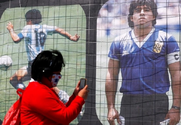 Maradona sevgisi duvarlara böyle yansımıştı