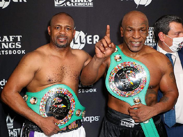 Mike Tyson - Roy Jones Jr maçı hem reyting hem gelir rekoru kırdı