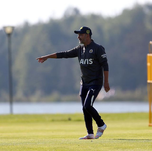 Pereira 3’üncü lige düştüğü sistemi Fenerbahçe’de uyguluyor