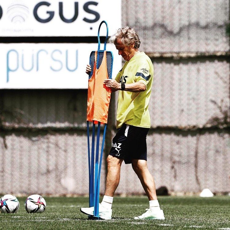 Zajc giderse yerine Jorge Jesus’un Suudi öğrencisi
