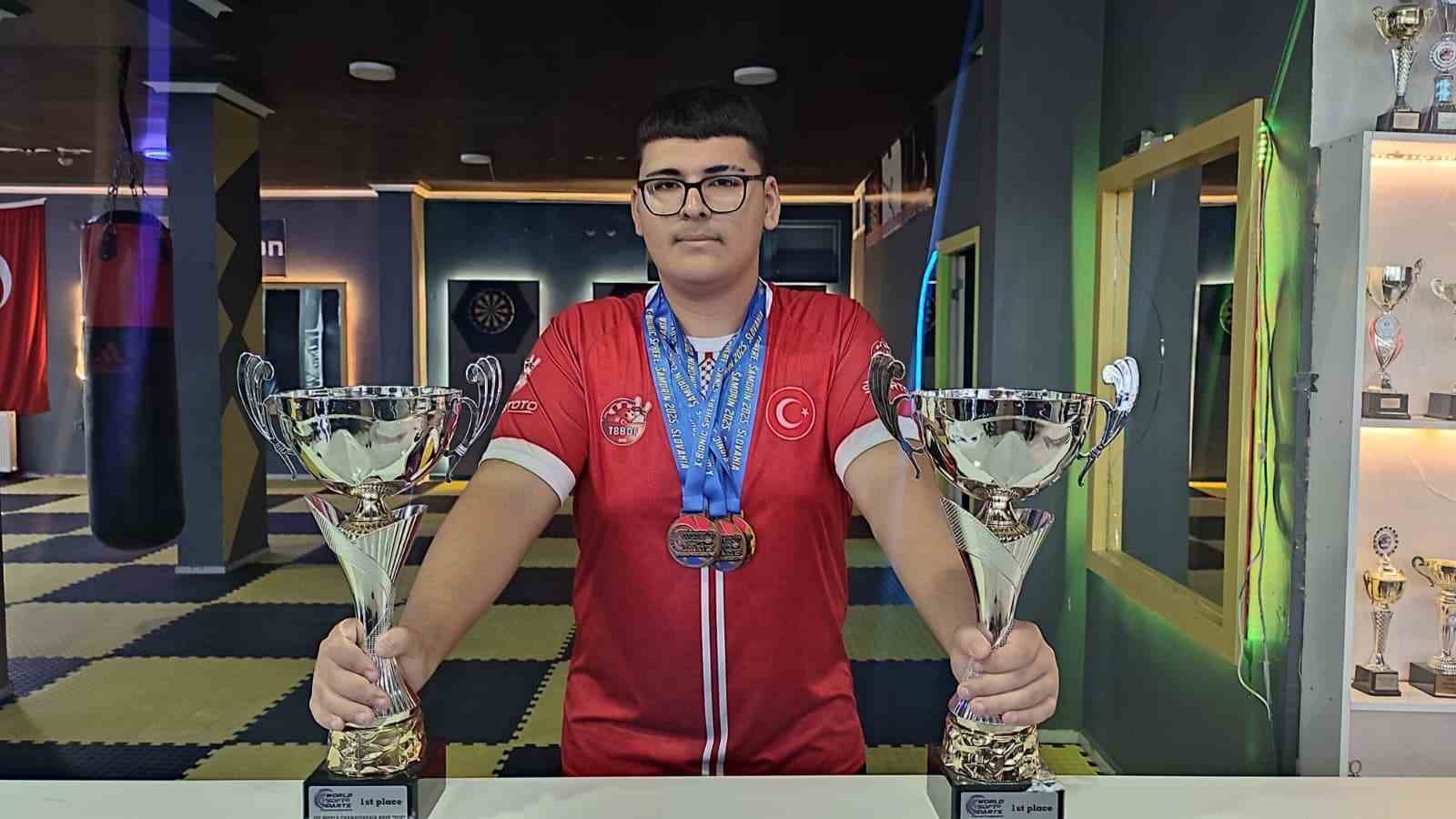 15 yaşındaki milli dart sporcusu Atasayar’dan önemli başarılar