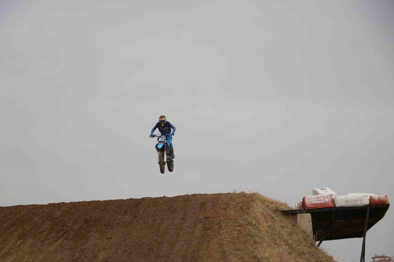 Motokros Heyecanı 19 Mayıs'ta Ödüllendirildi