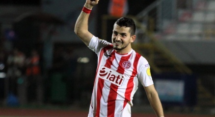 Antalyaspor, Emrah Başsan Ile Ilgilenmiyor!