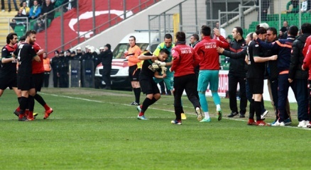 Bursaspor: 1 – Amed Sportif: 2 -Maç özeti-!
