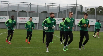 Bursaspor 16 Eksikle çalıştı!