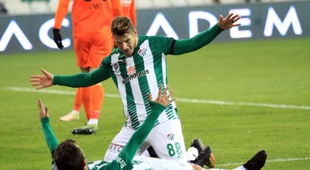 Bursaspor, Çaykur Rizespor’u Yendi!