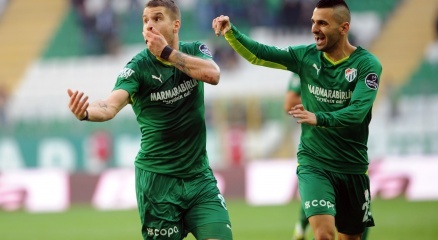 Deniz Yılmaz’dan 300 gün sonra gelen gol sevinci!