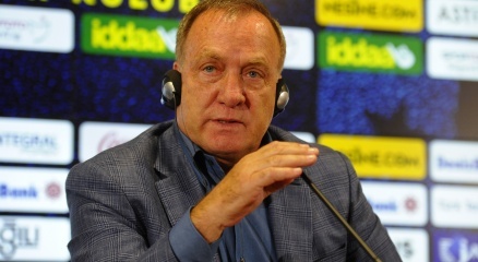 Dick Advocaat: ‘mehmet Ekici’yi Istiyoruz Ama Aatif Gitmek Istemiyor’!