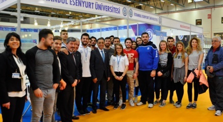 Esenyurt Üniversitesi’nde Kick Boks Şampiyonu Fatih Çimiç!