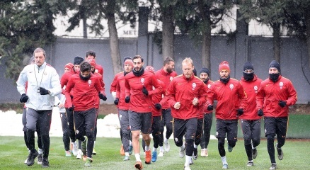 Galatasaray, 2016 yılının ilk antrenmanını yaptı!