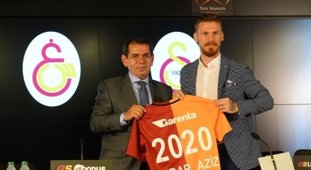 Galatasaray Ilk Transferine Imzayı Attırdı!