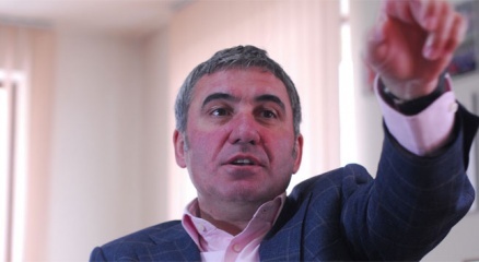 Hagi: ‘Galatasaray UEFA’dan ceza gelse de etkilenmez’!