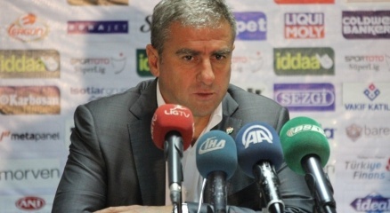 Hamza Hamzaoğlu: Hiçbir Oyuncu ıslıklanmayı Hak Etmiyor!