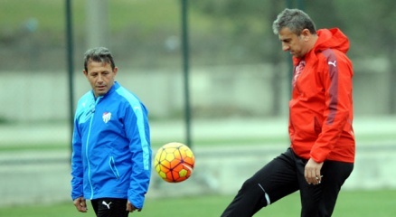 Hamzaoğlu: ‘Fenerbahçeliydim, inkar mı edeyim?’!
