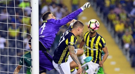 Harun Tekin Kariyerinde Ilki Yaşadı!