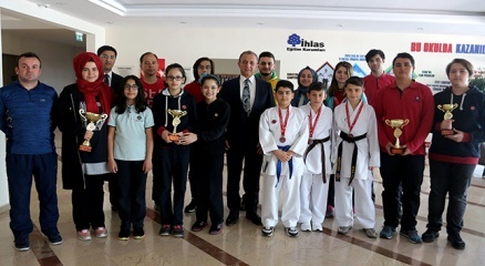 İhlas Koleji Sporcusu Karatede Türkiye şampiyonu Oldu