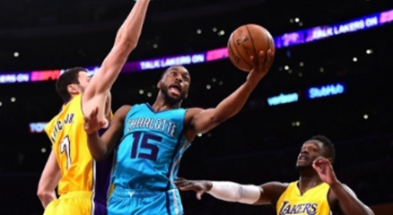 Lakers Hornets’e 104-109 Kaybetti!