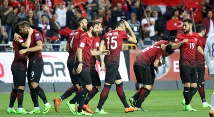Milli Maç Dönüşü, Galatasaray Ve Fenerbahçeye Yaramıyor