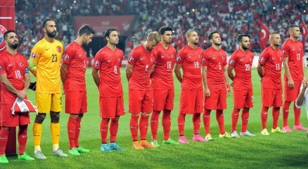 Millilere İtalyan Hakem!