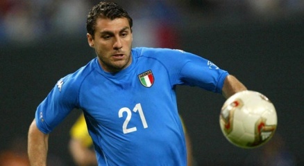 Vieri 43 Yaşında Sahalara Dönüyor!