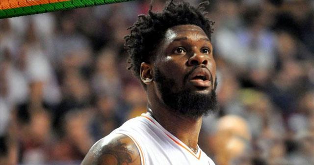 Adonis Thomas, Banvit’te