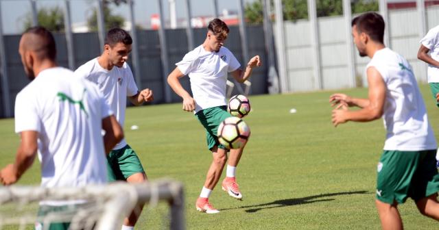 Bursaspor’da hazırlıklar sürüyor