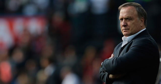 Advocaat Türkiye'den 4 futbolcuyu çağırdı