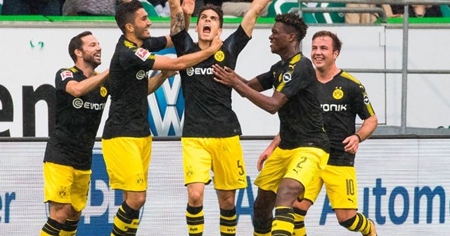 Nurili Dortmund Mario Gomezli Wolfsburg'u dağıttı