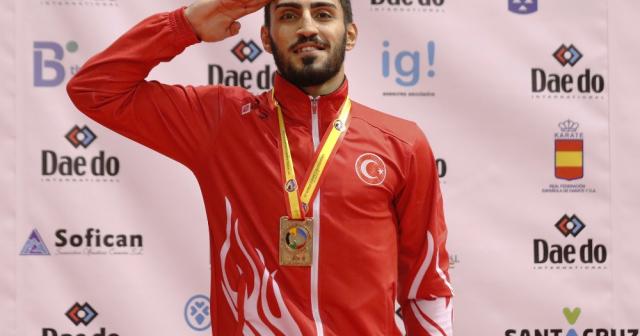 Alpaslan Yamanoğlu, Dünya Şampiyonu oldu