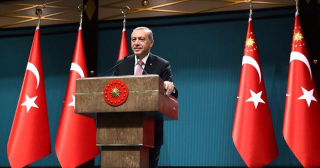 Altın madalya kazanan sporcuya tebrik