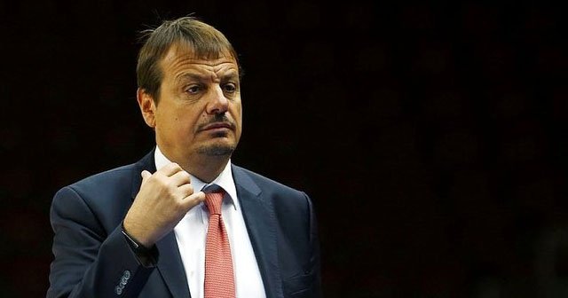 Ergin Ataman: FIBA ve Avrupa Ligi'nin anlamsız bir çekişmesi var