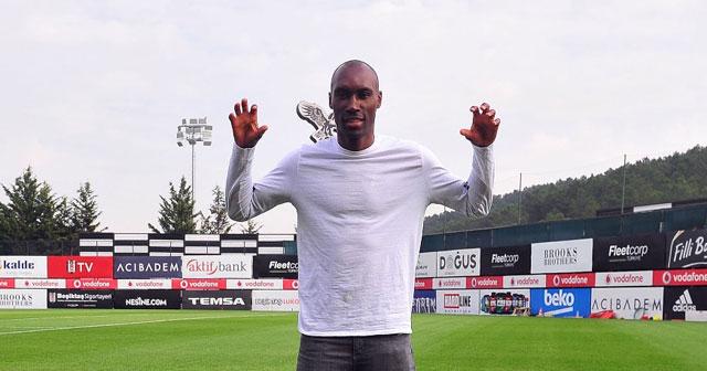 Kanada’da 6. kez yılın erkek futbolcusu seçildi