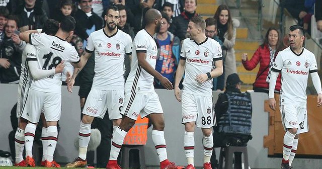 Beşiktaş kupada yarı final için sahaya çıkıyor